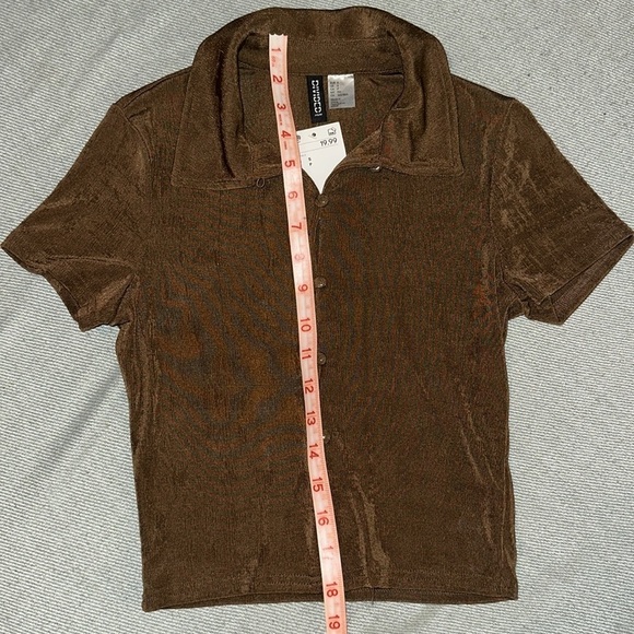 NWT H&M  Button Down Top - Picture 4 of 7